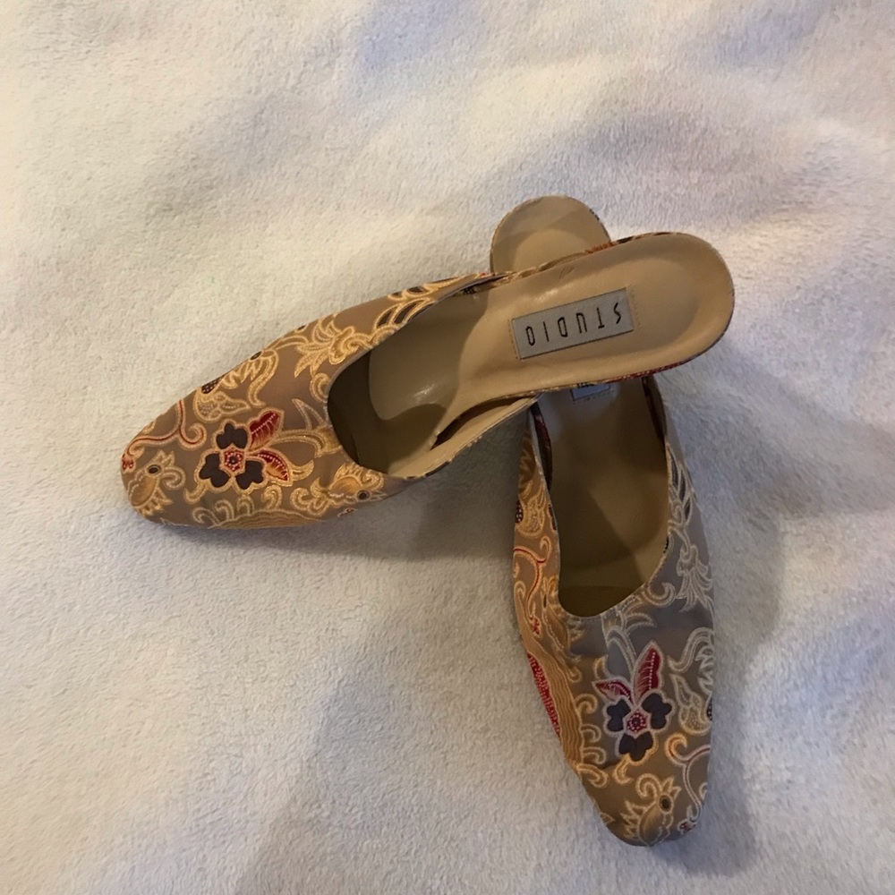 Studio Women’s Mule Shoe